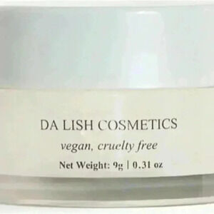 Da Lish exfoliating Lip Scrub. NIB